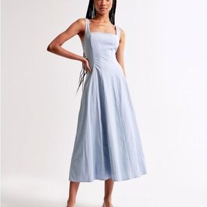 The A&F Mila Stretch Midi Dress